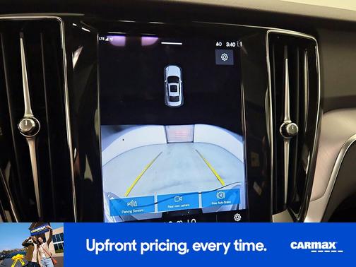 2024 Volvo S60 B5 Core Dark Theme