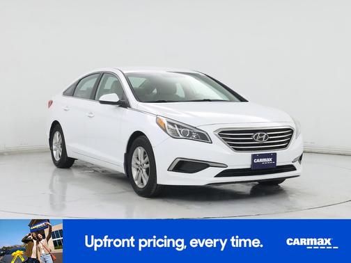 2017 Hyundai SONATA SE
