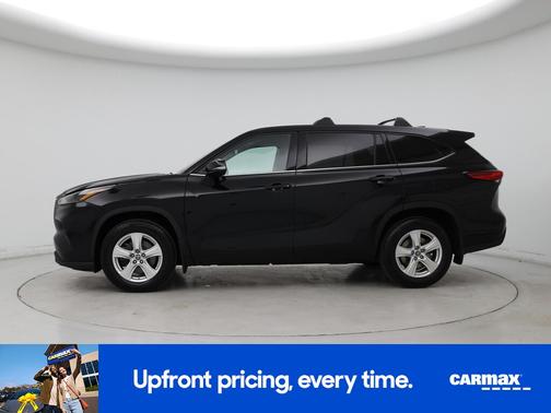 Black 2022 Toyota Highlander LE