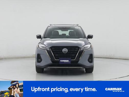 Gray 2023 Nissan Kicks SR
