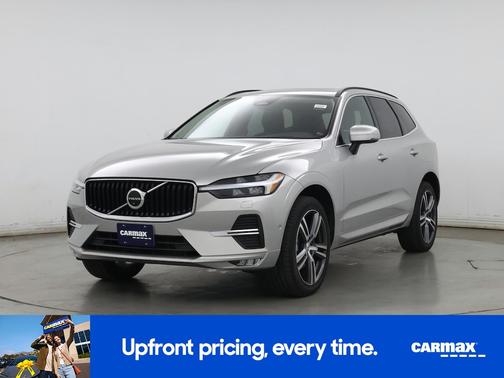 2022 Volvo XC60 B5 Momentum