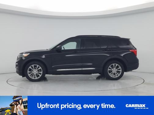 Black 2021 Ford Explorer XLT