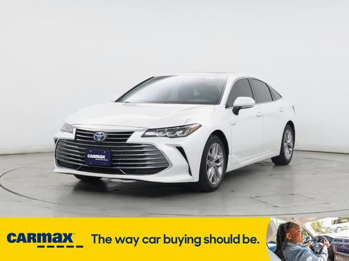 2021 Toyota Avalon Hybrid XLE