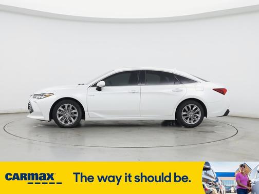 2021 Toyota Avalon Hybrid XLE