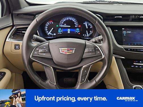 Pearl 2019 Cadillac XT5
