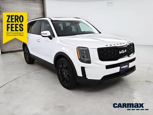 White 2022 Kia Telluride EX