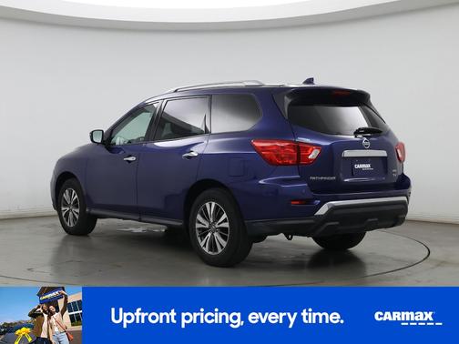 2019 Nissan Pathfinder SV