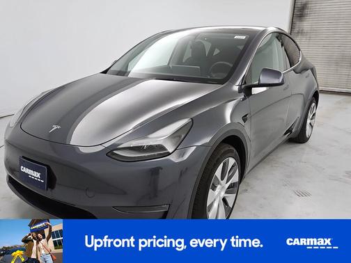 Gray 2023 Tesla Model Y Long Range