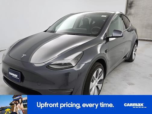 Gray 2023 Tesla Model Y Long Range