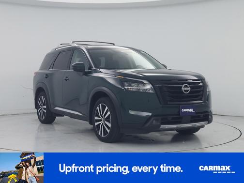Green 2025 Nissan Pathfinder Platinum