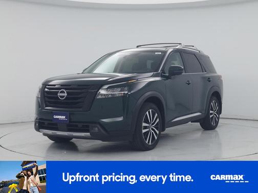 Green 2025 Nissan Pathfinder Platinum