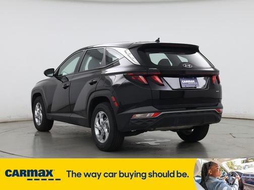 2022 Hyundai TUCSON SE