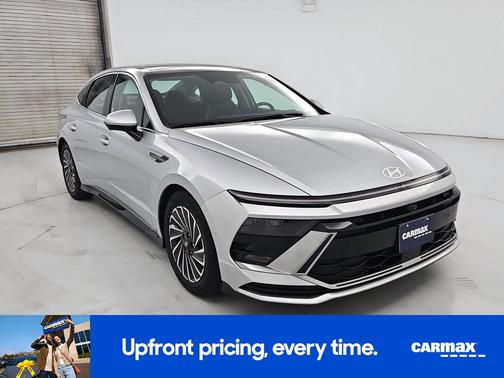 Silver 2024 Hyundai SONATA Hybrid Limited