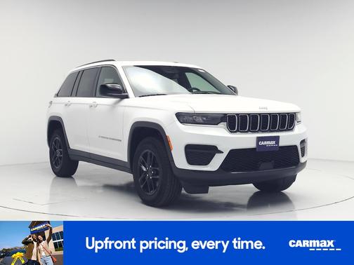 White 2024 Jeep Grand Cherokee Laredo X