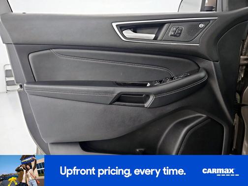 Gray 2019 Ford Edge Titanium