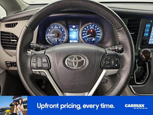 2017 Toyota Sienna XLE Premium