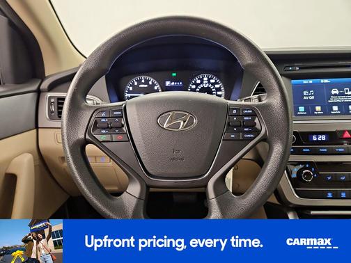 2017 Hyundai SONATA SE