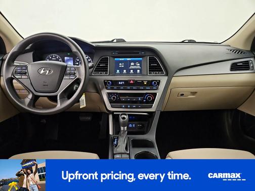 2017 Hyundai SONATA SE