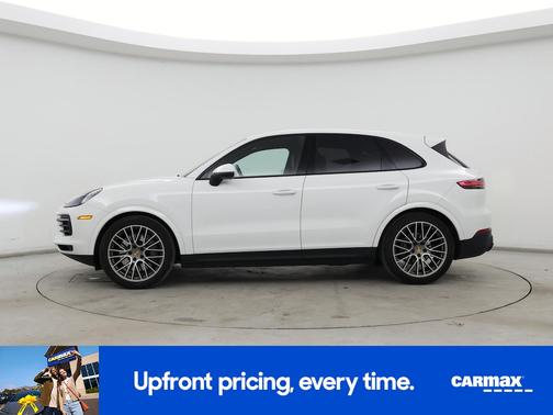 White 2023 Porsche Cayenne S Platinum