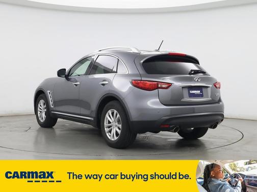 2016 INFINITI QX70