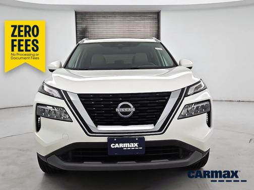 White 2023 Nissan Rogue SV