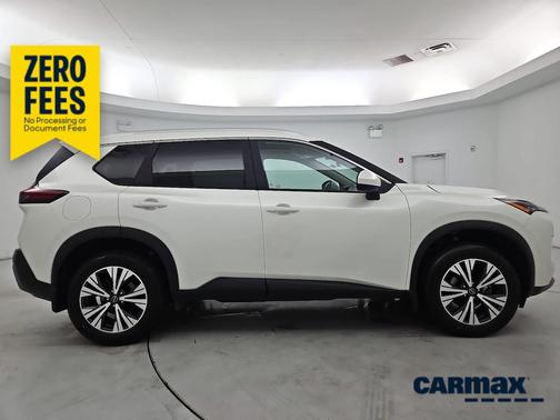 White 2023 Nissan Rogue SV