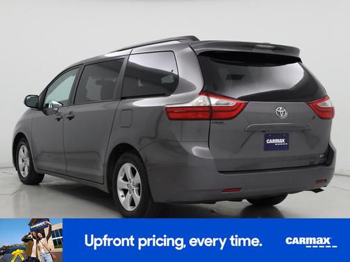 2017 Toyota Sienna LE