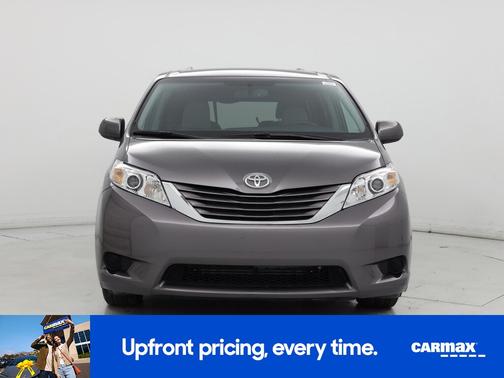 2017 Toyota Sienna LE