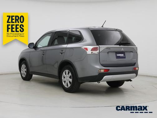 Gray 2015 Mitsubishi Outlander ES