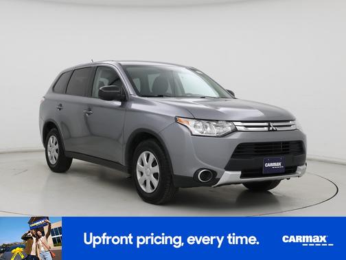 Gray 2015 Mitsubishi Outlander ES