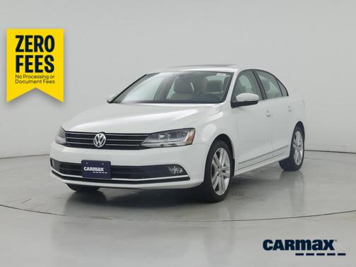 White 2017 Volkswagen Jetta SEL