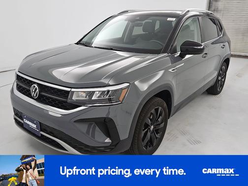 Gray 2023 Volkswagen Taos SE
