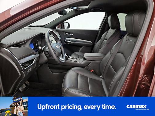 2022 Cadillac XT4 Premium Luxury