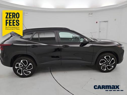 Black 2025 Chevrolet Trax 2RS
