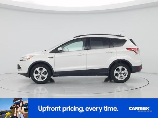 White 2016 Ford Escape SE