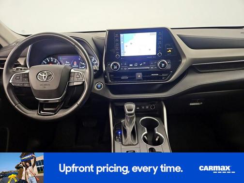 Blue 2021 Toyota Highlander XLE