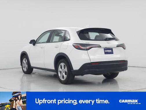 White 2023 Honda HR-V LX