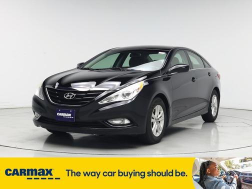 2013 Hyundai SONATA SE