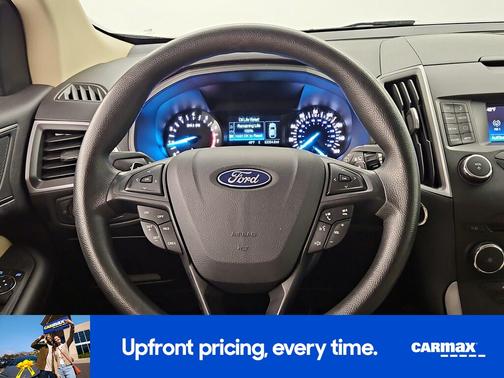 Tan 2018 Ford Edge SE