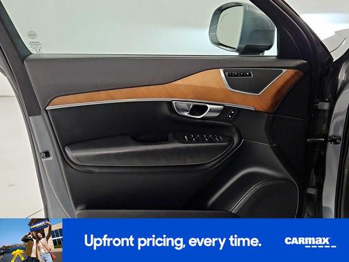 Gray 2018 Volvo XC90 T6 Inscription