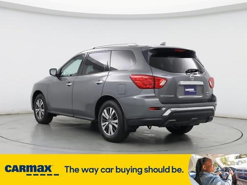 2019 Nissan Pathfinder SV