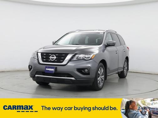 2019 Nissan Pathfinder SV