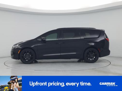 Black 2021 Chrysler Pacifica Touring L