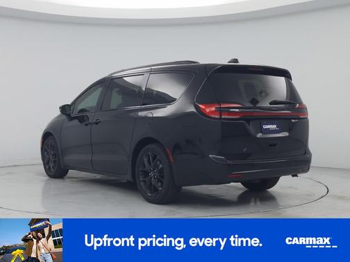 Black 2021 Chrysler Pacifica Touring L