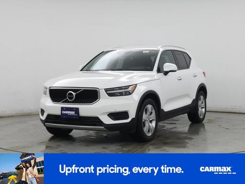 2020 Volvo XC40 T5 Momentum