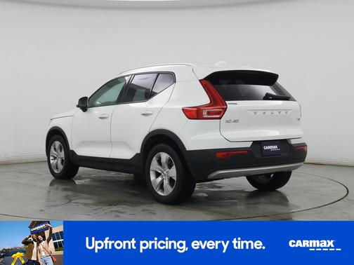 2020 Volvo XC40 T5 Momentum