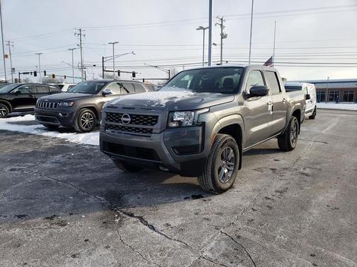 2025 Nissan Frontier SV