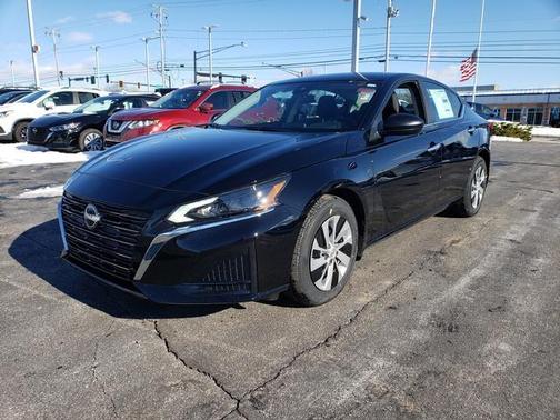 2025 Nissan Altima S