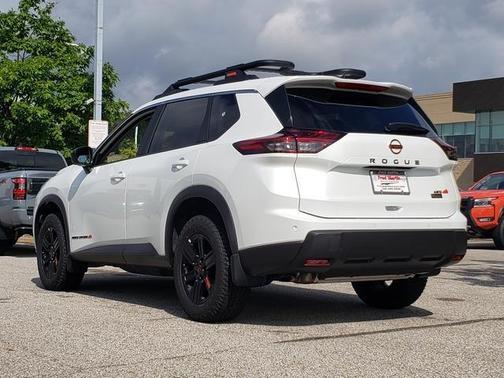 2026 Nissan Rogue Rock Creek