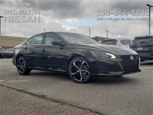 2025 Nissan Altima SR